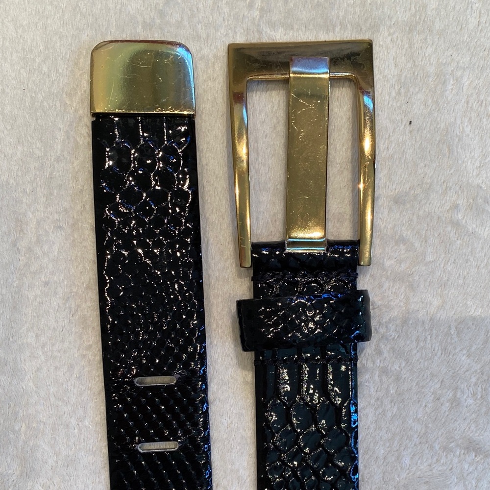 Statement black snakeskin print gold statement buckle Sz S